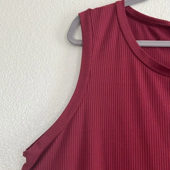 Sleeveless Burgundy Top, size 3X - Picture 3 of 4